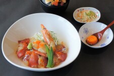 海鮮漬け丼